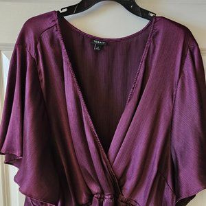 Torrid Lily Purple shiny gauze surplice babydoll blouse, size 6